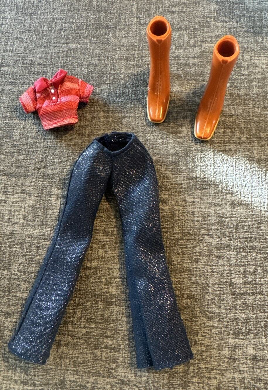 BRATZ DOLL MGA CLOTHING DENIM JEANS PANT FUNK N GLOW MEYGAN GLITTER Shirt Boots